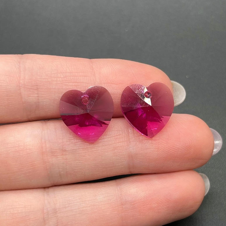 6228 Xilion Heart 14,4*14 мм Fuchsia