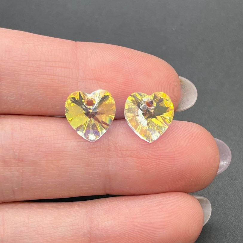 6228 Xilion Heart 10,3*10 мм Crystal Aurore Boreale (AB)