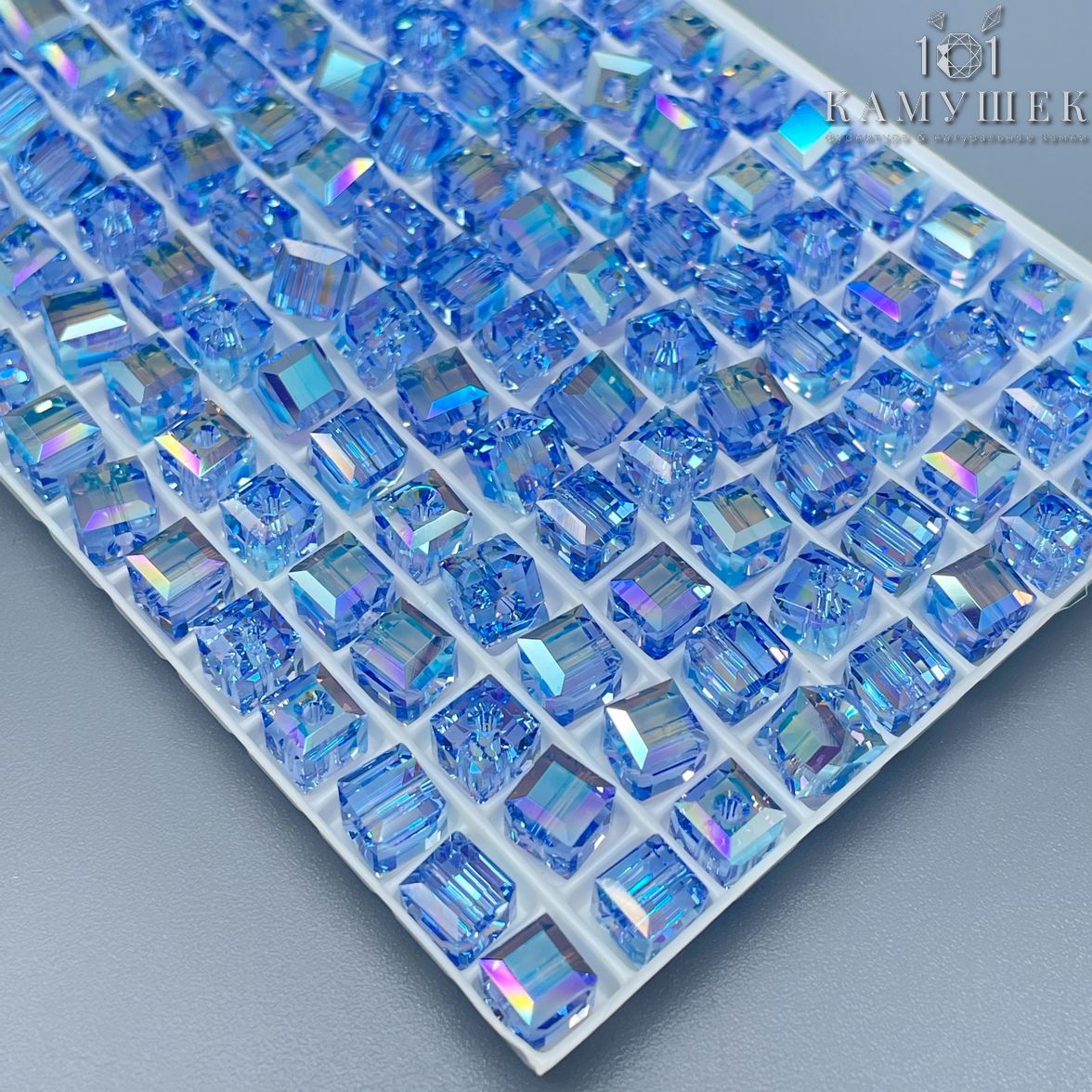 5601 Cube Bead 6мм Light Sapphire AB B